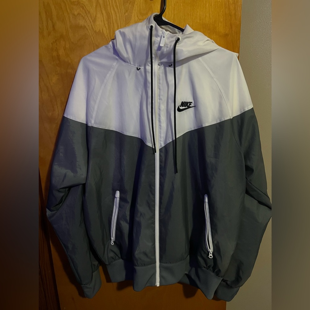 Nike windbreaker